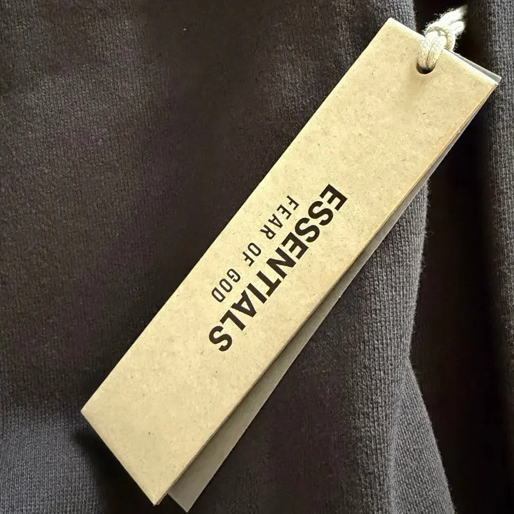 Fear of God Essentials Crewneck Mens Medium Black Sweatshirt NWT 192SU244680F